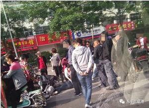 梧田街道吃瓜,夏日吃瓜盛宴，品味生活百态