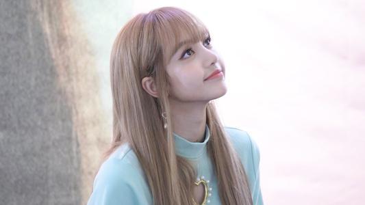 夸克吃瓜lisa,LISA演绎跨界魅力